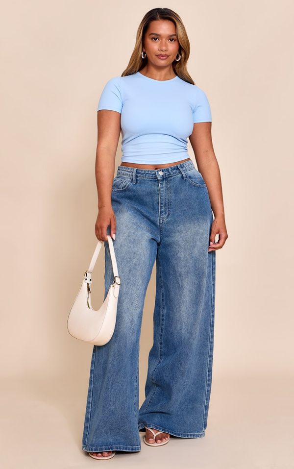 14fcb93d09ea2160fb37e2bf4752cf77ffd97ea7_CNN0685_3_shape_sky_blue_built_in_bra_sculp_t_shirt