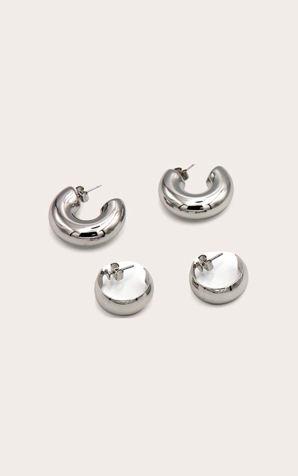 15444e5d4822d346d67ea9d5631bd29e7dc0cdb5_CNM0709_2_silver_chubby_hoop_multipack