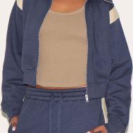 156a214613eaaa7d776dc54feb5b4bee5f79f50b_CNM4691_4_midnight_blue_contrast_panel_detail_wide_leg_joggers