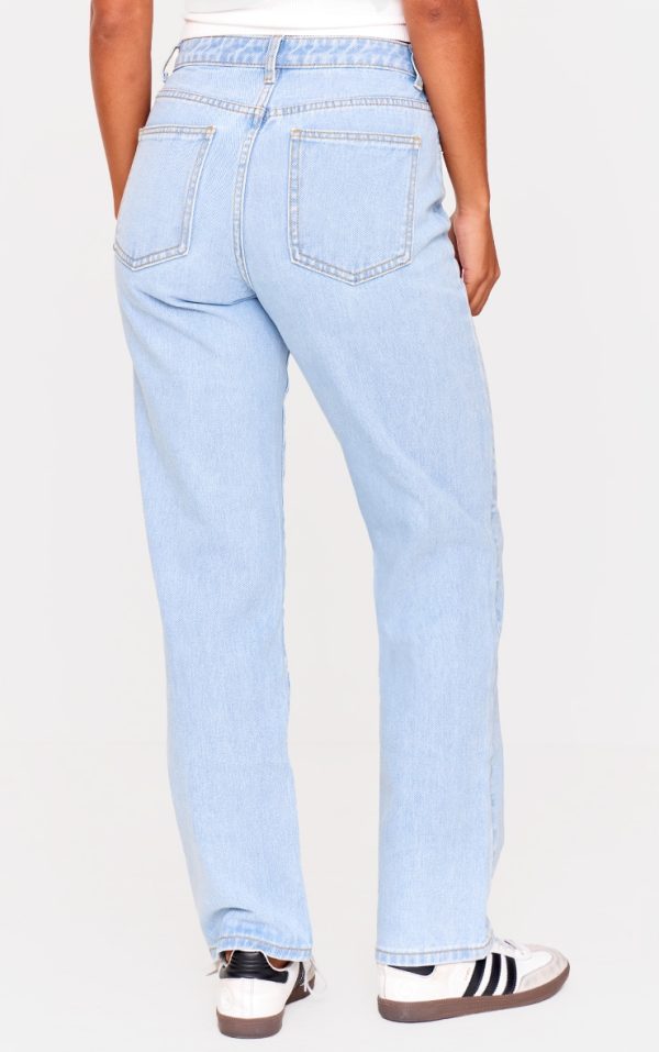 1654bd870b2d01d407d244e150debb56b20a0fc5_CNL6142_3_prettylittlething_light_blue_wash_high_waist_straight_leg_jeans