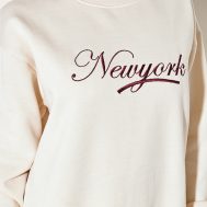 1661852ed4729c4deacef29ace09207be222be41_CNL9632_4_cream_new_york_embroidered_boxy_sweat