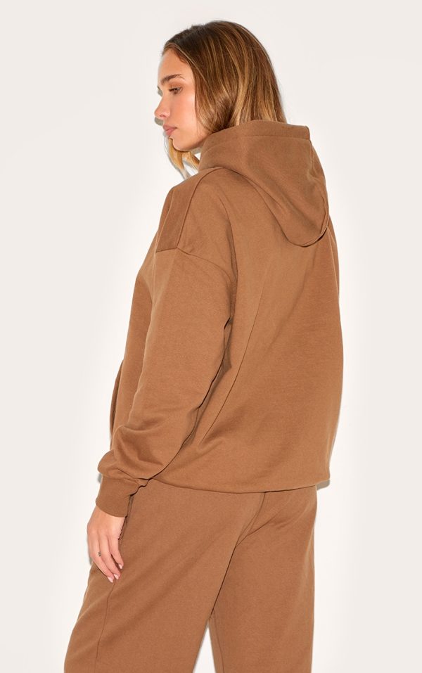 1741a3f97d0a94845d0c4d6aefdc77e3d8f9e15e_CNM4818_2_taupe_prettylittlething_premium_embossed_oversized_hoodie