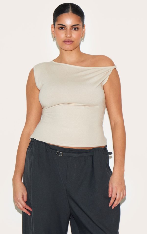 1741e49d279b87b960e9698442d1601a024538fe_CNL8315_1_plus_oatmeal_basic_knit_asymmtric_twist_sleeve_vest_top