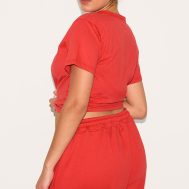 18194697dd143b9ea0a38a8ccde923b9709e4d5b_CNM0771_2_prettylittlething_plus_red_cropped_baby_tee