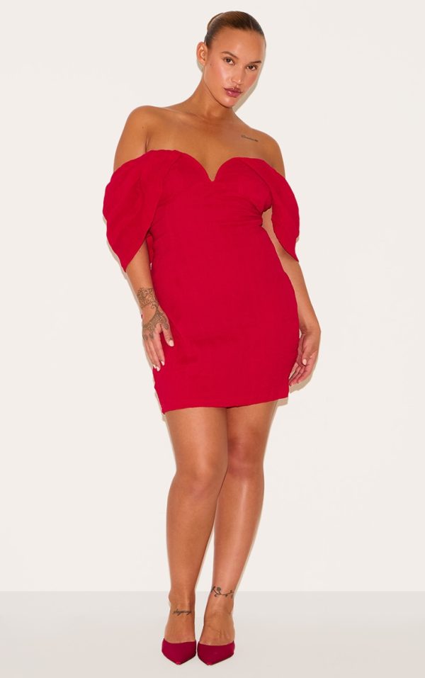 182fba7cc7e5bbc351d27b5b1ef5536ff9c8cad6_CMY1934_3_plus_red_textured_v_bar_bodycon_dress