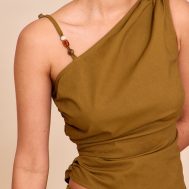 1858f077cda046f0d2e2d095635df96e3a418329_CNM6134_4_olive_trim_detail_asymmetric_top