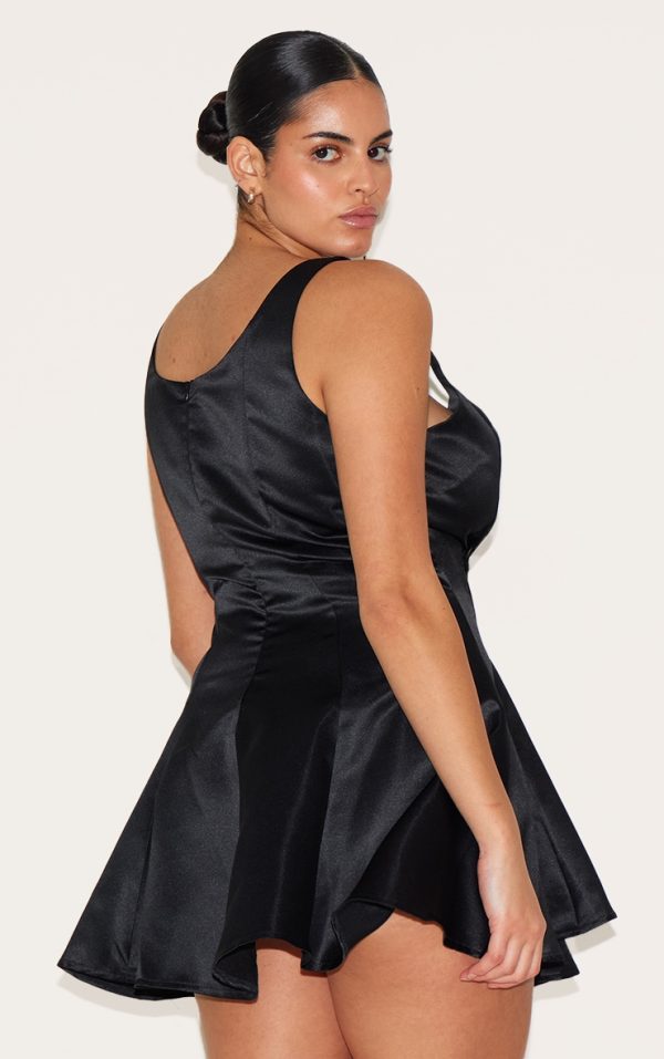 193bc266ec0bd89c3a5282e92eac8b7560b41f43_CNM1646_2_plus_black_satin_square_neck_pleated_shift_dress