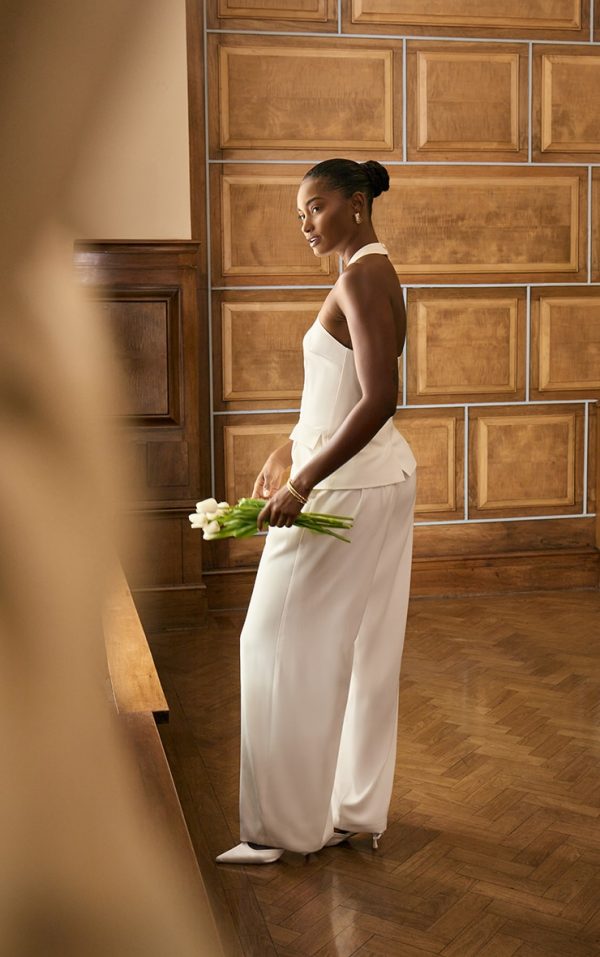 1a1247c74da8aca034f202787e0d49b6ac217c00_CNM1285_2_premium_white_tailored_pleated_lined_wide_leg_trousers