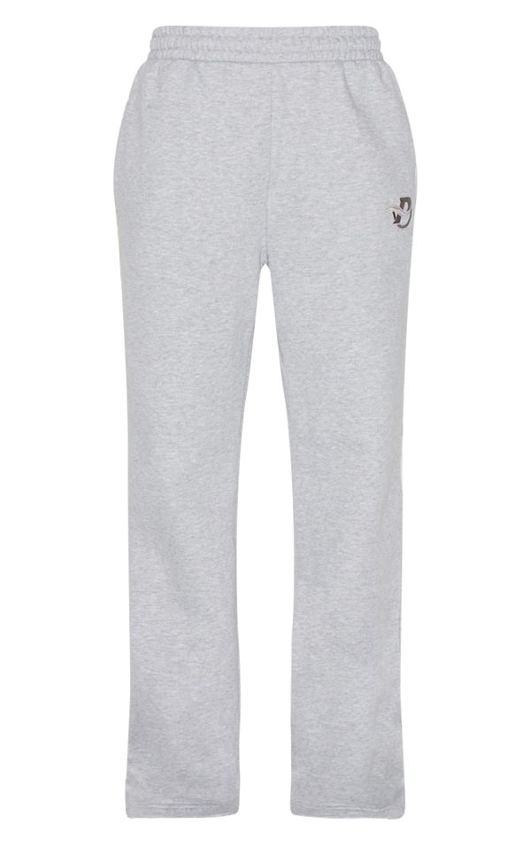 1a177481bbaaacb11fc5ace68d90f9513ee0efe8_CNF8465_5_prettylittlething_ash_grey_logo_embroidered_wide_leg_joggers