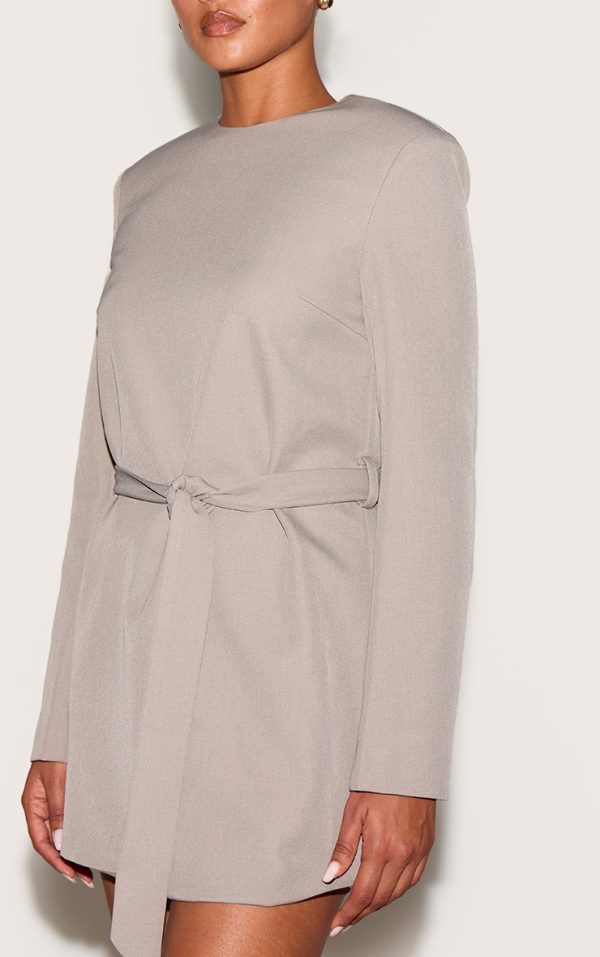 1a4c4ce84eb103ea2734da8fe11b3d0399a5fbf4_CNL9700_4_grey_tailored_belt_detail_long_sleeve_shift_dress