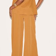 1a7a7b61177b3d20e00e684f8ae2c426c5e544e9_CNM8913_3_deep_mustard_woven_mid_rise_wide_leg_trousers
