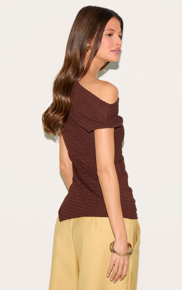 1a90606d756b577b75bcceca22110fc36c7af6bf_CNM8098_2_chocolate_textured_ruched_asymmetric_long_top