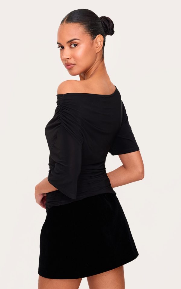 1b22d7f030f8864ed663bcdab8e2c45bacfb1ecc_CNL8967_2_black_slinky_slouchy_asymmetric_long_top-1