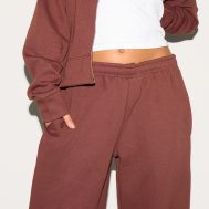 1bdbe3aa386417490e7b71f667020124af66f36b_CNM4772_4_petite_deep_chocolate_mid_rise_drawstring_wide_leg_joggers