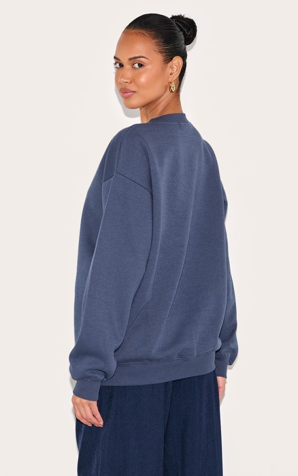1ce9364218084197a31488faafcd9e7eb87e2bc7_CNL7551_2_navy_oversized_sweatshirt