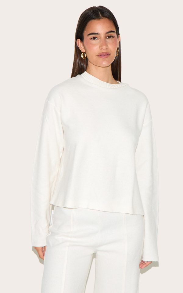 1e20c3e76fe12d9d15650a68810d498d9a0f1dff_CNM5255_4_cream_soft_ribbed_straight_leg_trousers