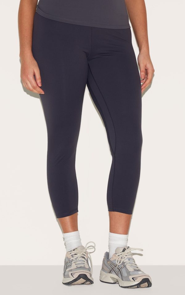1e5a48890989cfcb3fba2b6bd0d36e8f0f7029d4_CNL5114_8_charcoal_sculpt_cropped_gym_leggings-1
