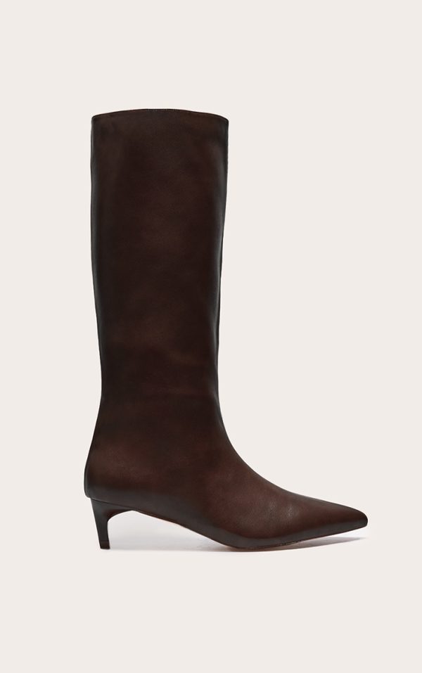 1f3591282a1b1e3a16d98f07a7ab06e74a15dc49_CNL4152_1_chocolate_pu_point_toe_low_stiletto_knee_high_heeled_boots