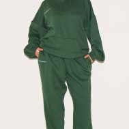 1fefecf4118a3225fe2a0c00c3259d0fdee5d11a_CNG1365_1_prettylittlething_plus_forest_green_est_2012_printed_joggers