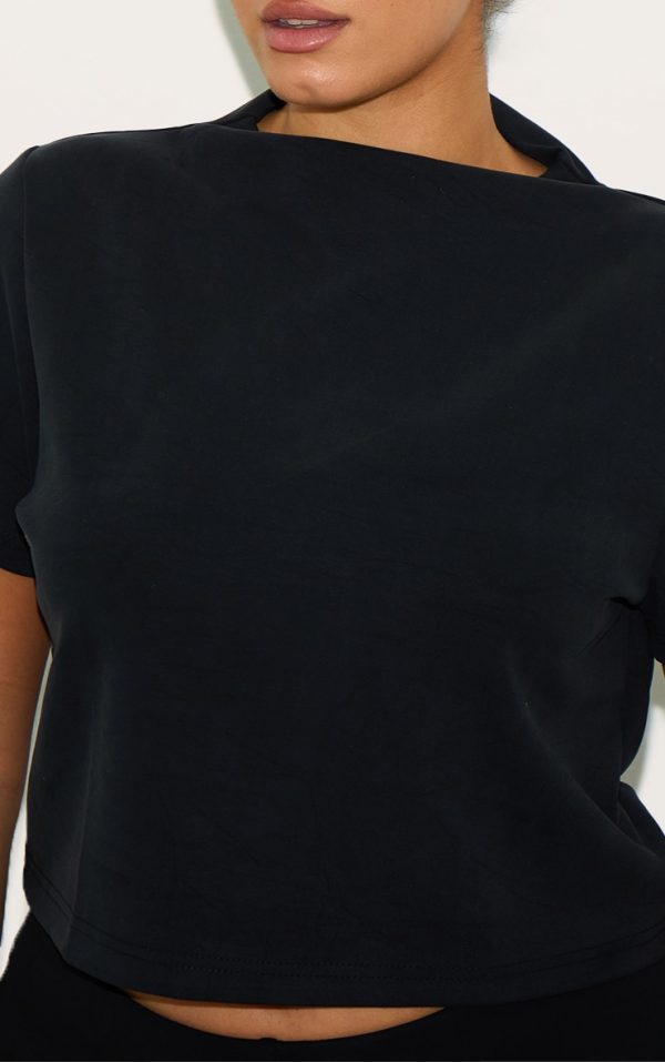 1ffb149611a01cd3dbd2b4c93851ffd3d060bd15_CNM4213_4_plus_black_cap_sleeve_modal_crop_top