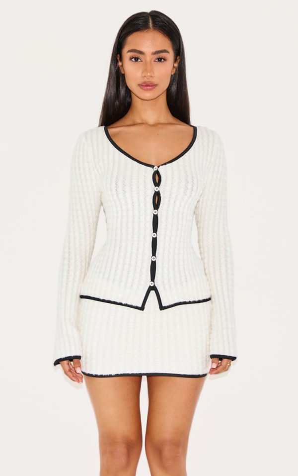2027b57983fe517fc10eec07f839c8ee382f1cd9_CNL8487_4_petite_white_fluffy_knit_mini_skirt