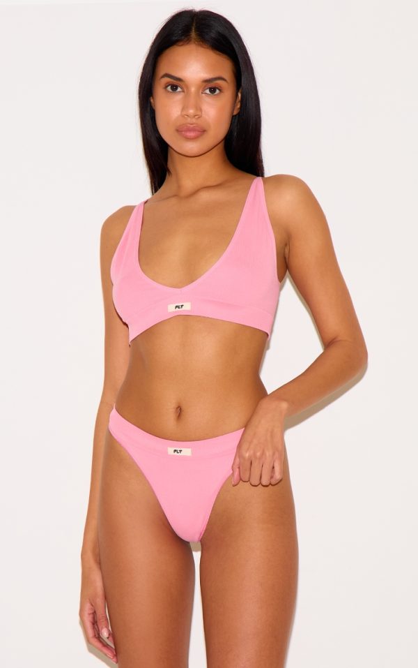 2180c86009d2dd8b3c1a2352c6516b09975f10df_CNL0606_3_prettylittlething_pink_badge_seamless_thong