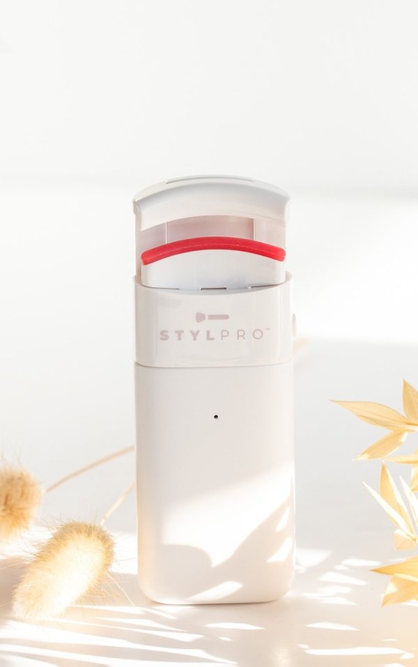 21a29719a9ce9553bc02b00fa4f4c8cb975104e1_CNC9511_2_stylpro_heated_eyelash_curler