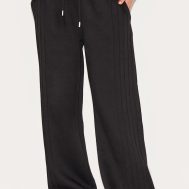 221801e0851764fcc30f0b7247ceadfac7009f0e_CNM4811_2_black_seam_detail_sweat_wide_leg_joggers