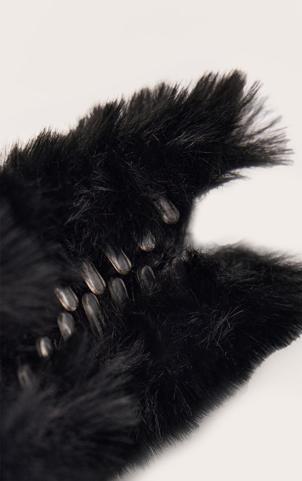 223e800b71ed9313ede5c199699cc35746d91454_CNK7596_2_black_faux_fur_hair_claw