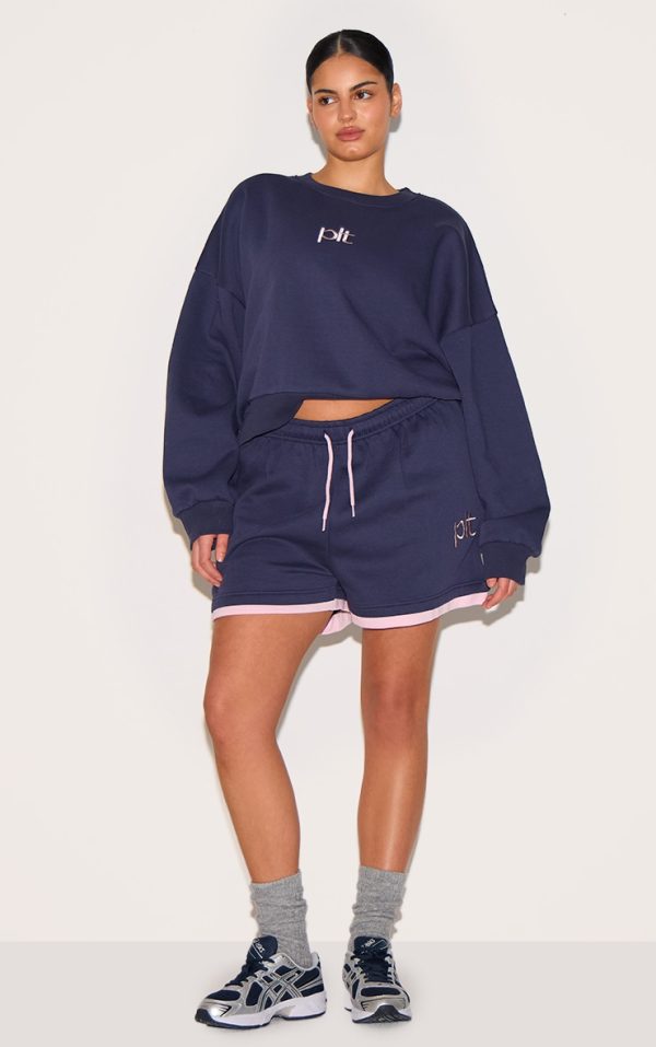 22b25306189467a86b4eb3e67d5f398f11e2c528_CNM0929_3_plus_navy_plt_sweatshirt