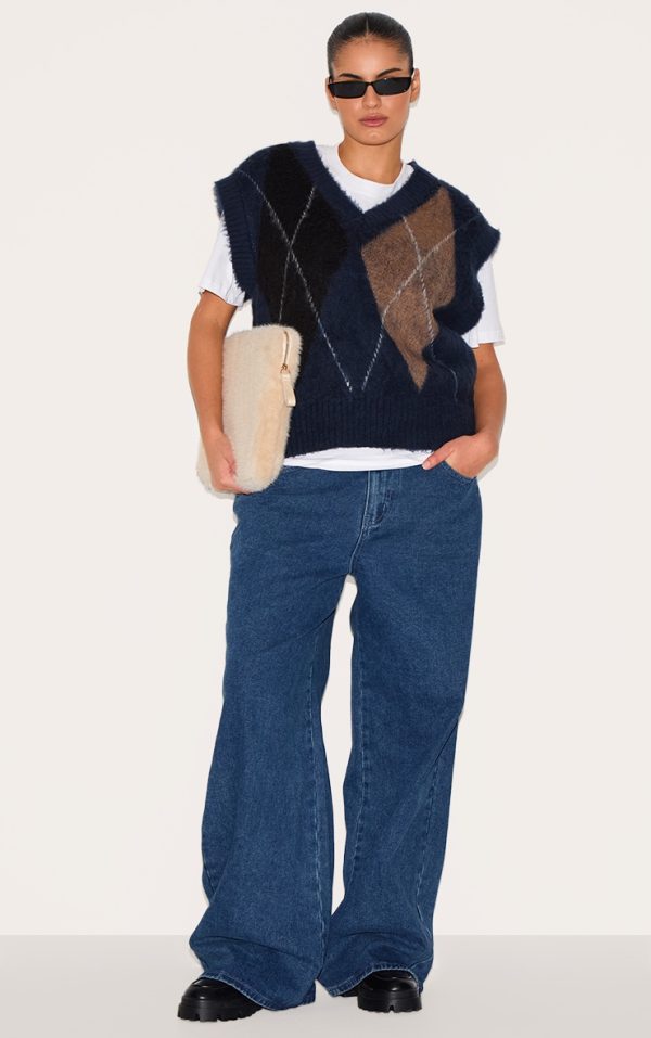 22fae4d044599060733e111ccb89432bfbd5e2ec_CNM5179_3_plus_navy_checkered_knitted_sweater_vest