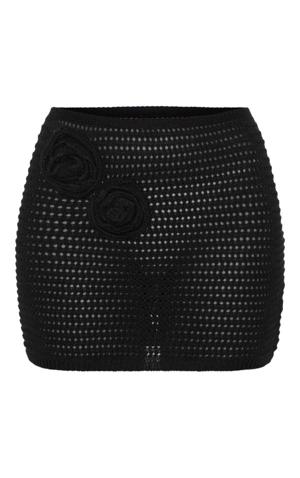 23c4742d959e872bd30ad748b46e728479235ed4_CNL8176_6_black_flower_applique_crochet_mini_skirt
