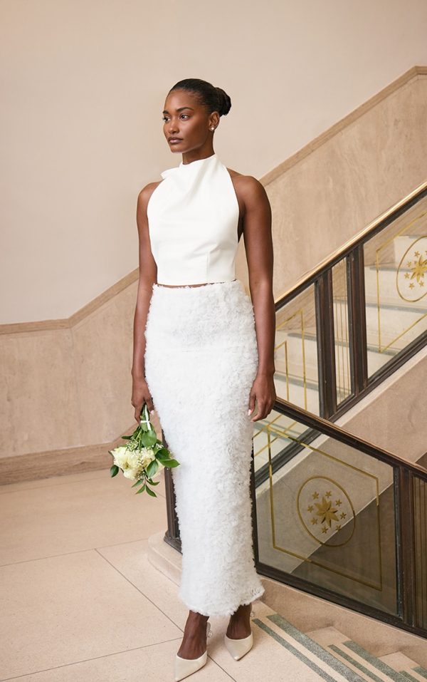 247fae336b8c1890639056704a9d2c745f014a8c_CNM1292_1_premium_white_tulle_floral_ruffle_detail_maxi_skirt