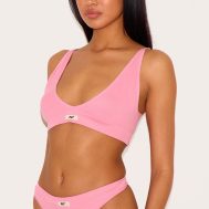 24ff8f7e8bb20b484aa21821f096b1afdbdcffc2_CNL0606_4_prettylittlething_pink_badge_seamless_thong