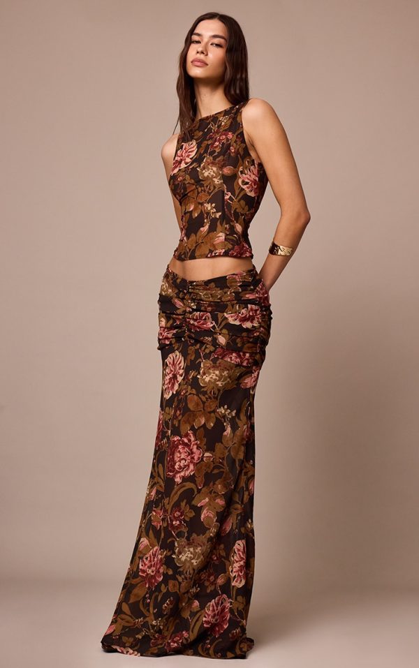 2525ecf1954ff76c9bc1f92386962840795b49aa_CNM4368_3_black_floral_printed_chiffon_boatneck_crop_top