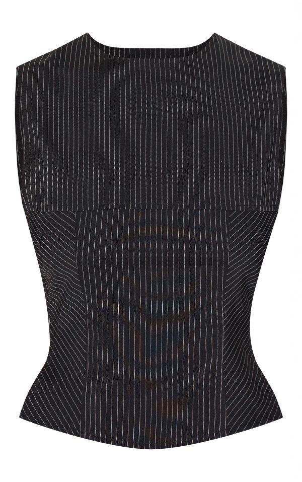 255c27ce8066e9392e4e56b93867883c9dd2a62e_CNL9465_5_black_pinstripe_fitted_top-1