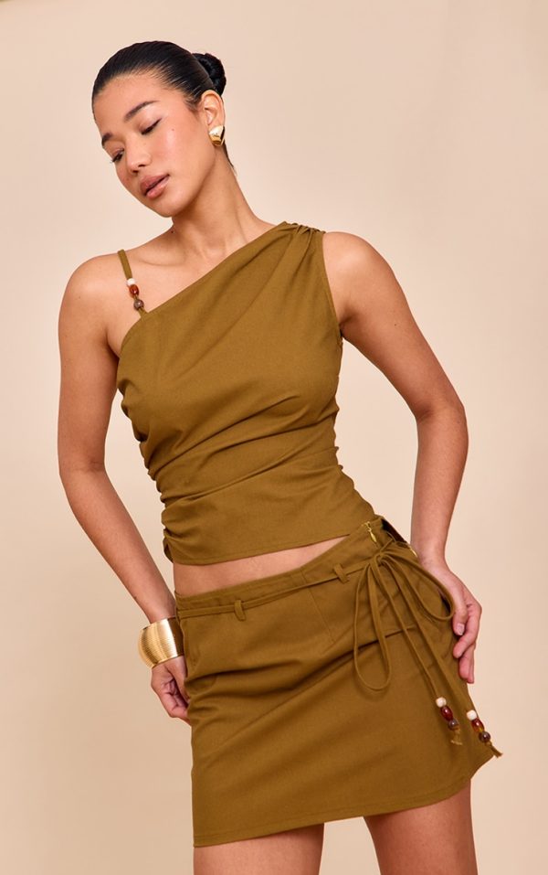 2573ab64474d03c80c1793cf635ed937c35d5b26_CNM6134_1_olive_trim_detail_asymmetric_top