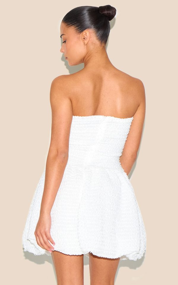 25c9fd2da1176df3d0d32bb6cd8b2e94148cd156_CNL9173_2_petite_white_jacquard_bandeau_puffball_dress
