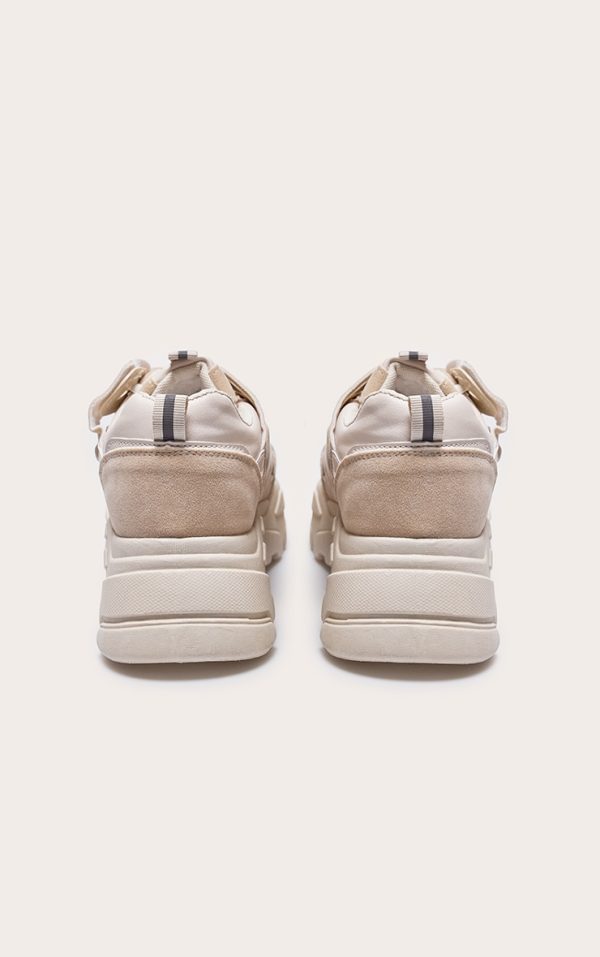 261efc322b561f5fe6de45ff9a6a9468c31483b1_CMM8181_3_stone_chunky_panelled_trainers