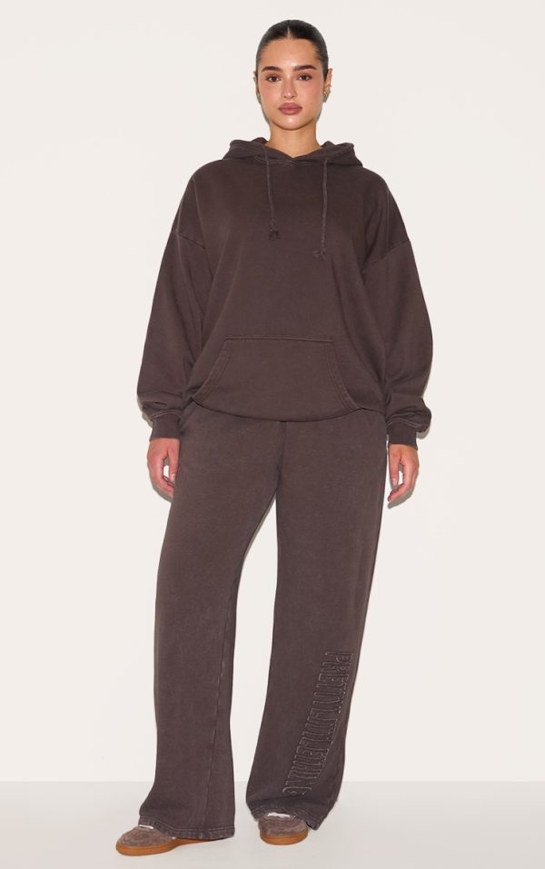 26398279f07085ddce716a96b22982e31f842bb4_CNM1080_1_shape_chocolate_prettylittlething_joggers