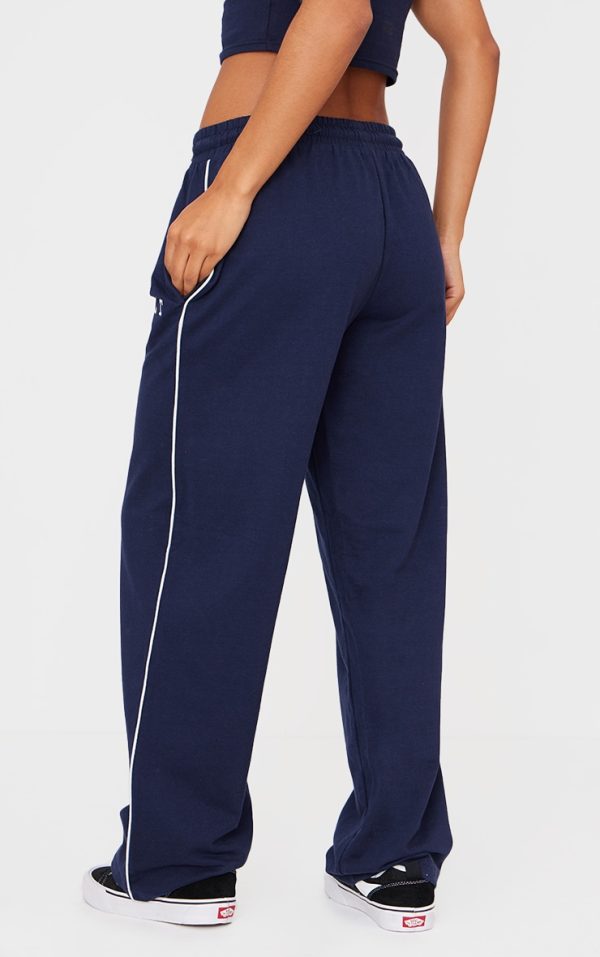2668789e4786ef3122ab210b9c0e81ad47b32465_CNK6437_3_prettylittlething_navy_contrast_binding_wide_leg_joggers