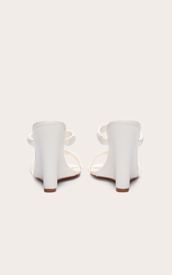 26707cca693d68dfd3eb154c749eba21c29384b4_CNL6448_3_cream_pu_square_toe_high_heeled_mule_wedges