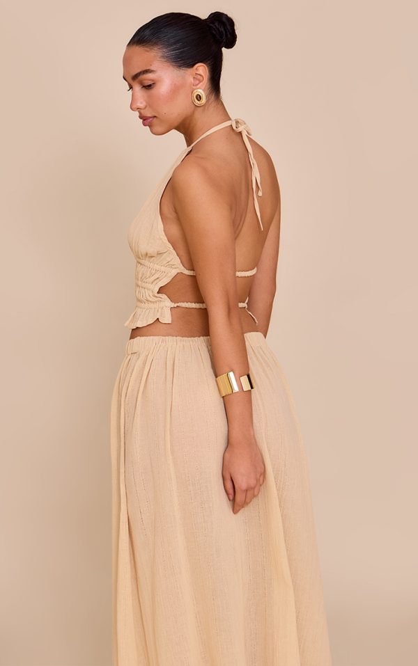 271d35d0777d1ab28733f29baa43cae1162d7b9e_CNM6323_2_sand_textured_backless_halterneck_top