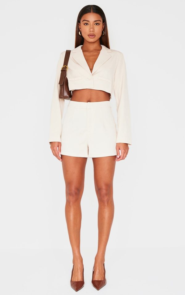 271f98b33a55e3fa27095d6b02cd2bc7966d0955_CNI4148_3_cream_tailored_cropped_pocket_detail_blazer