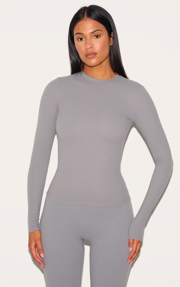 272333e7e1f035a6c49f5e12a0bd0e7f82fb51d6_CNG6009_1_tall_charcoal_contour_sculpt_long_sleeve_t_shirt
