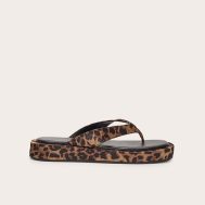 2797c2591f3c3d23bb5fb751566ec0179f9915fb_CNL6570_1_leopard_satin_round_toe_thong_flatform_sandals