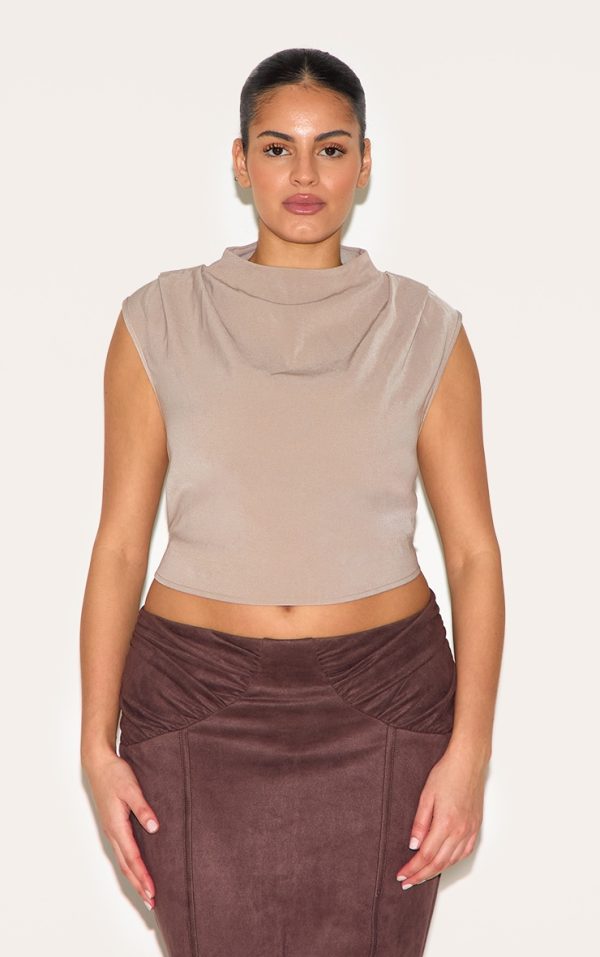 288560df2af5027ee2bebe1bae41b63714f49cef_CNM3407_1_plus_mushroom_woven_pleated_boxy_top