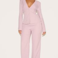 288606f9b36a2b8475e88fd914112741c6f40d72_CNM0816_3_shape_blush_pink_plunge_front_cinched_waist_blazer