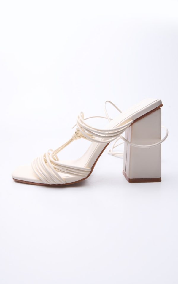 2978122b6a9c483a5509acaa3d8f08f167bc0afa_CNK0188_4_cream_pu_square_toe_strappy_lace_up_block_heeled_sandals