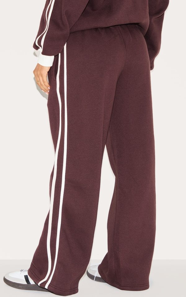 297bb9a8b852cb28ecf0ff891fddfffa9ac9d503_CNM1874_3_petite_chocolate_wide_leg_stripe_detail_jogger